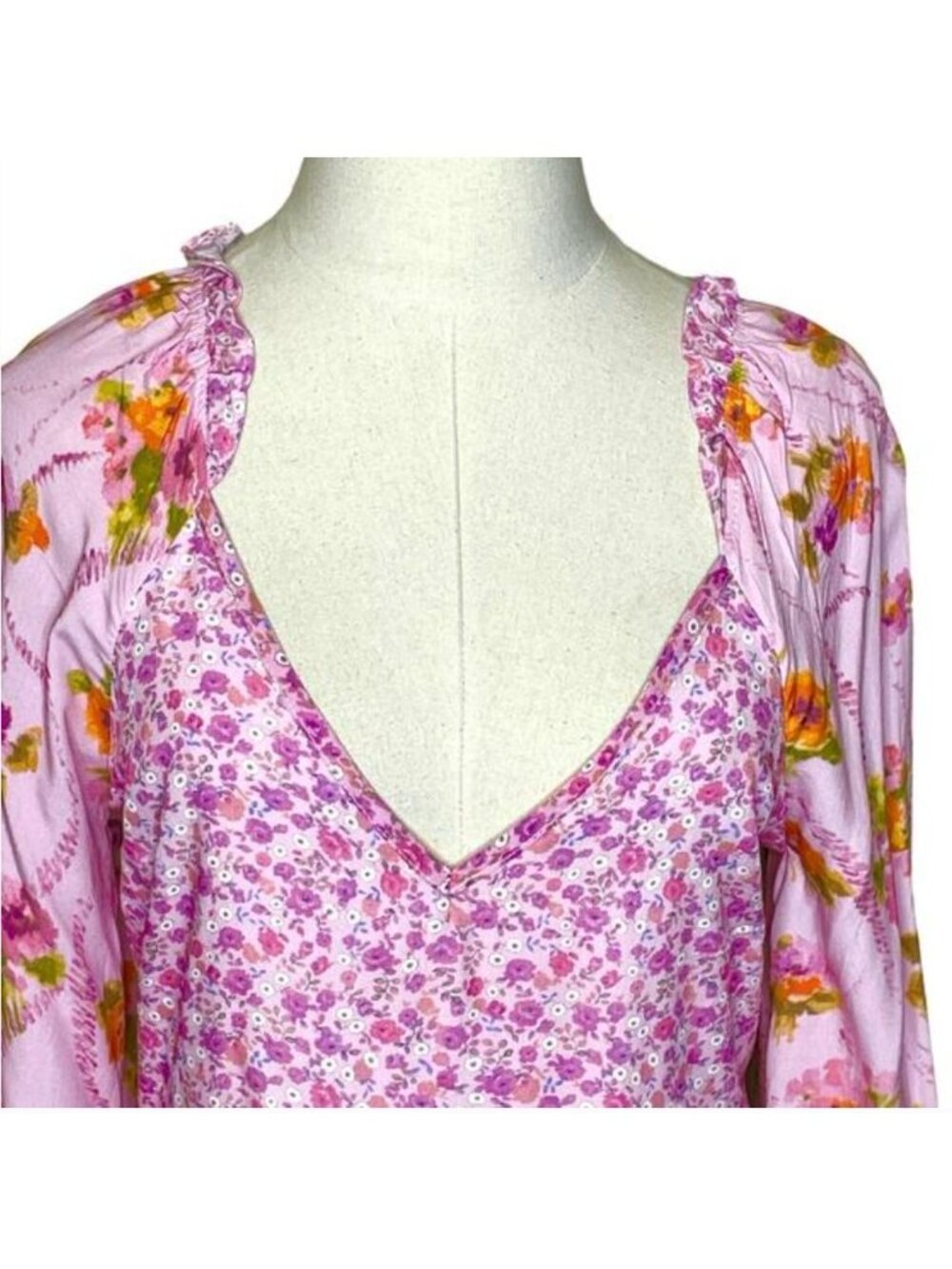 Pink Ripple Floral Ruched Mini Dress Medium Pink V Neck Ruffle Flounce Boho - Picture 12 of 16